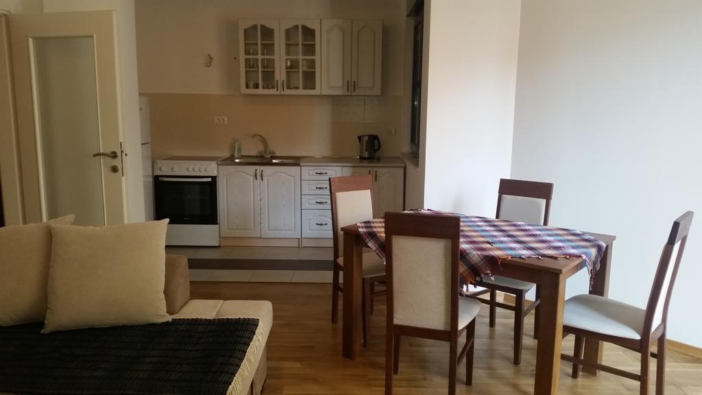 Apartament M&M Apartman 2 Rafailovići Zewnętrze zdjęcie